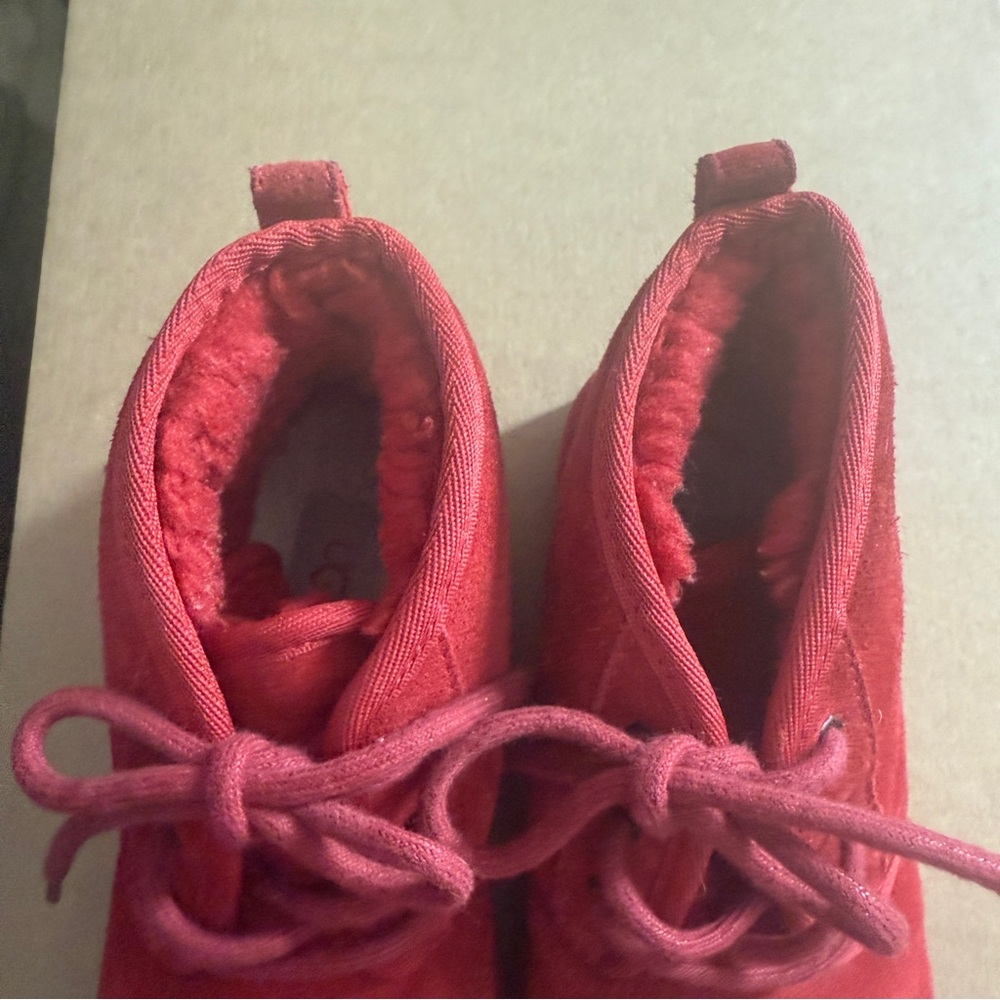 UGG Big Kids NEUMEL II Boots Samba Red! Size 4 - Picture 3 of 8